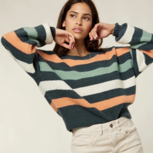 NWT O'Neill - Sand Dune Sweater - Picture 2 of 4